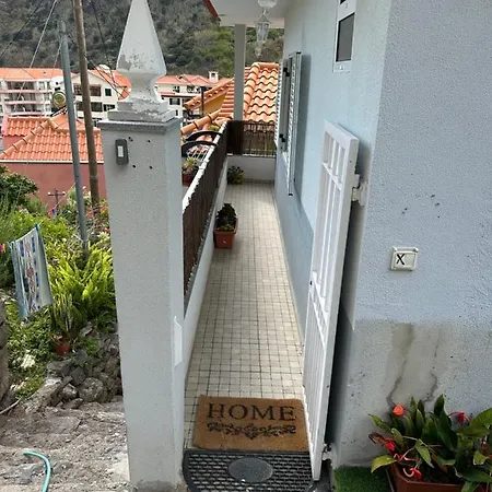 아파트 2 Bed , Sea View, 10 Minutes Walk To The