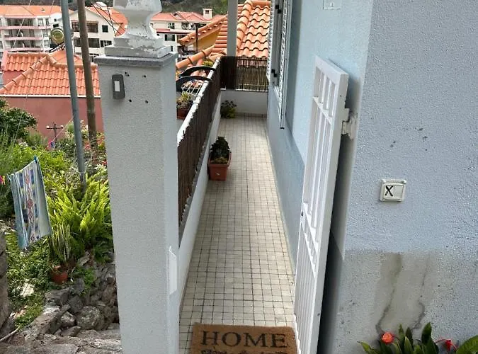 公寓 2 Bed , Sea View, 10 Minutes Walk To The