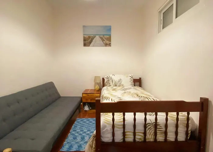 Apartament 2 Bed , Sea View, 10 Minutes Walk To The *